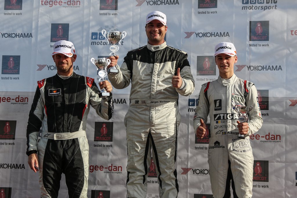 Podiet i årets sidste finale i DS3 Cup - Jørgen Worthmann vinder foran Kenn Bach og Anton Bergström
(Foto: Niklas Majgaard)